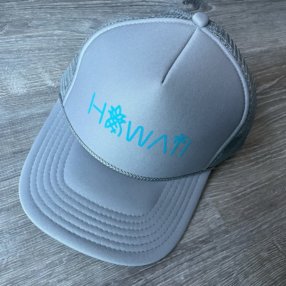 NWT HAWAII trucker hat